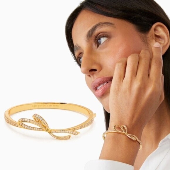 New! Kate Spade Cubic Zirconia All Tied Up Pave Bow Bangle Gold Plated Bracelet - Picture 1 of 9